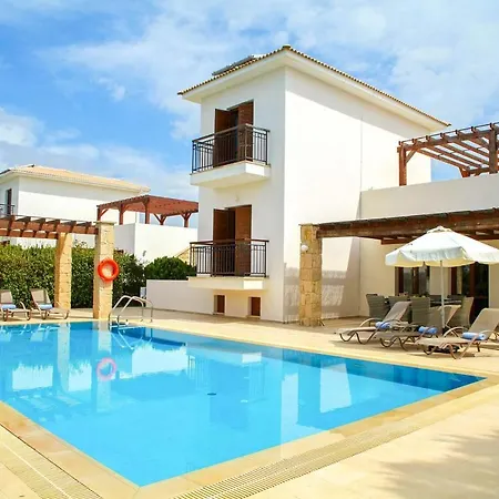 Villa Aphrodite Hills Superior 340 *